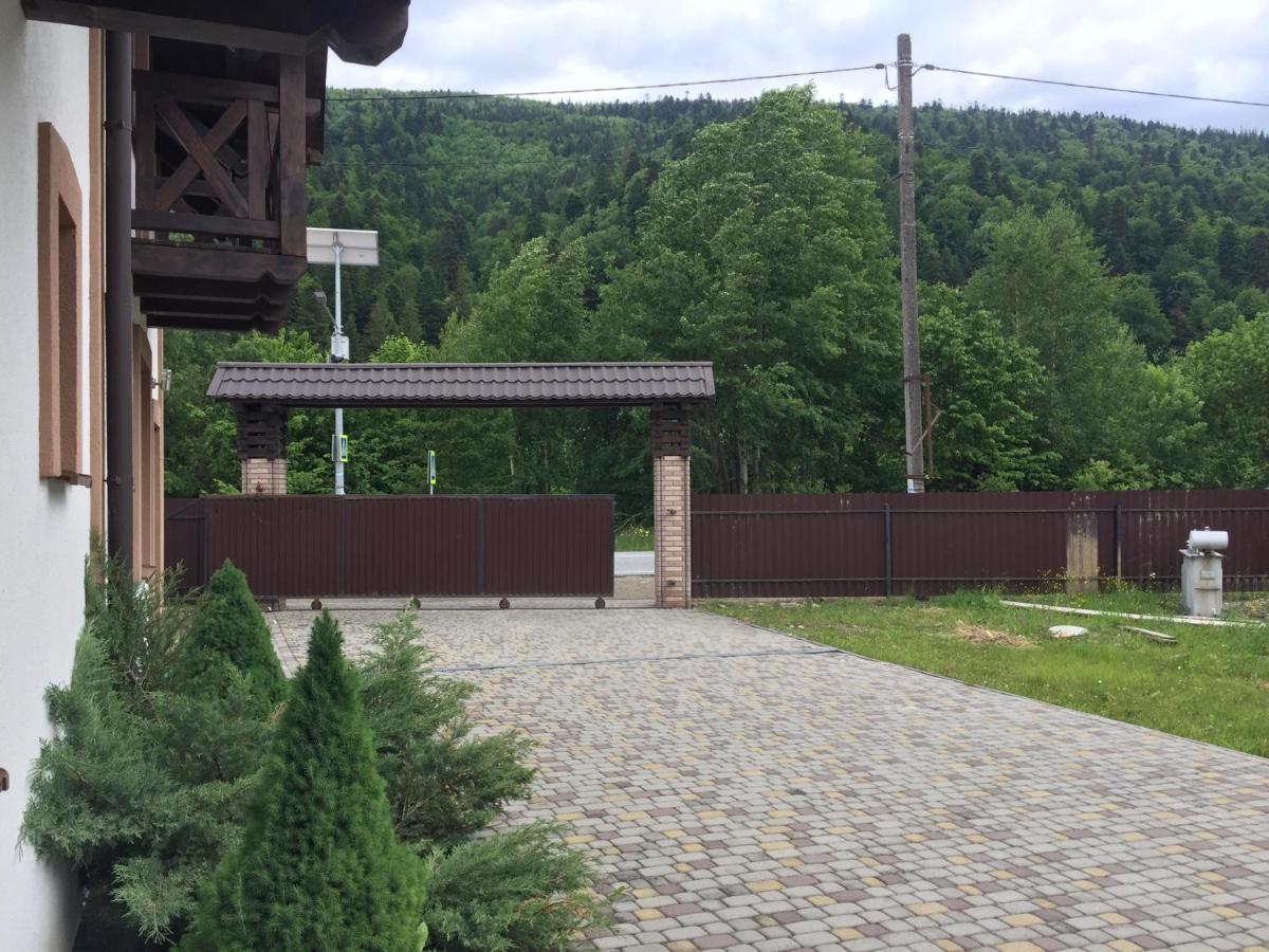 Карпатський Готель Олександрія Mykulychyn Exterior photo