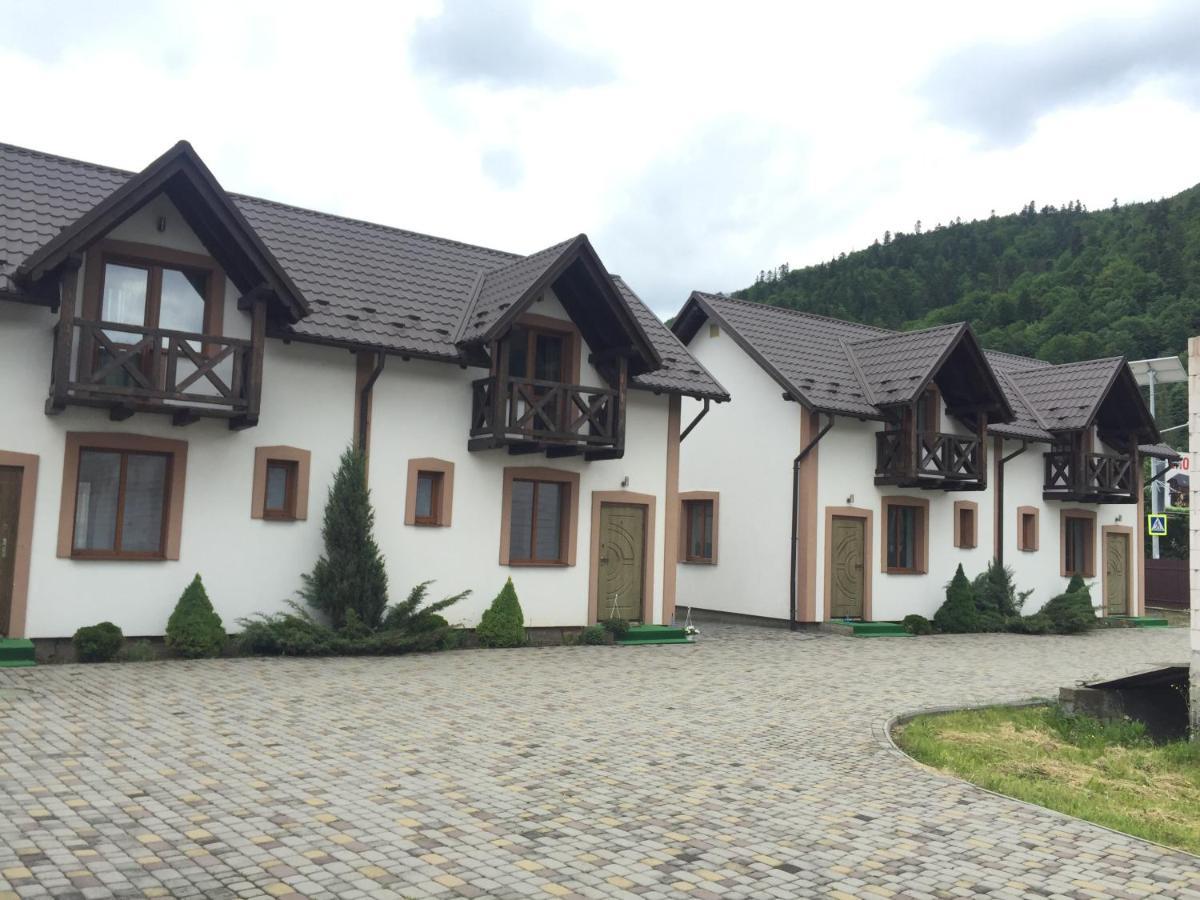 Карпатський Готель Олександрія Mykulychyn Exterior photo
